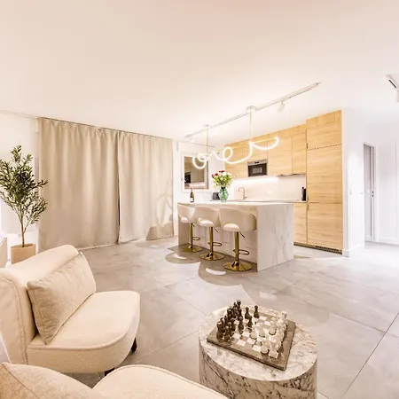 Luxury Pearl, Design, Terrasse, 20m Eiffel Tower