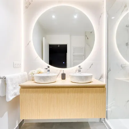 Apartment Luxury Pearl, Design, Terrasse, 20m Eiffel Tower *